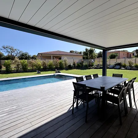 élégance Corse : Maison 3 Chambres, Piscine Figari (Corsica)