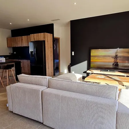 Casa Di Famiglia - Maison 3 Chambres, Piscine - Classee 4 Etoiles * Figari (Corsica)