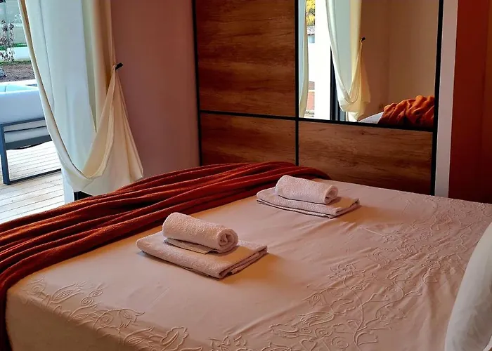 Casa Di Famiglia - Maison 3 Chambres, Piscine - Classee 4 Etoiles Figari (Corsica)