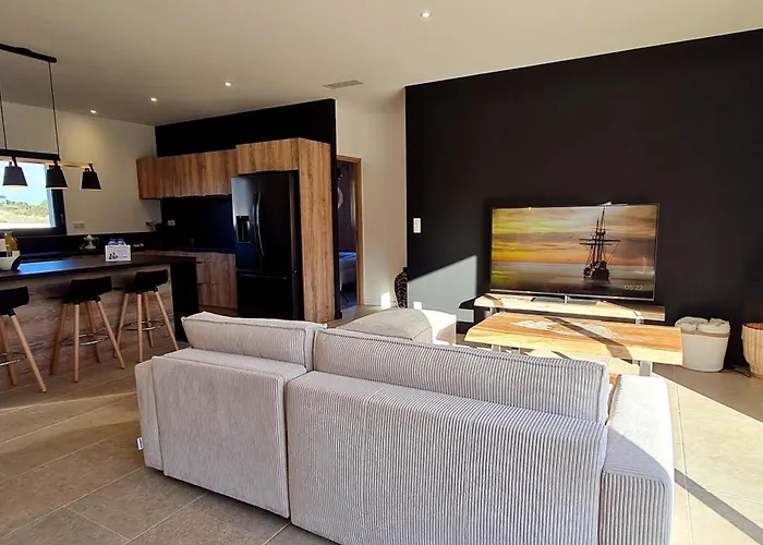 Casa Di Famiglia - Maison 3 Chambres, Piscine - Classee 4 Etoiles * Figari (Corsica)