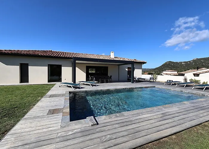 Casa Di Famiglia - Maison 3 Chambres, Piscine - Classee 4 Etoiles * Figari (Corsica)